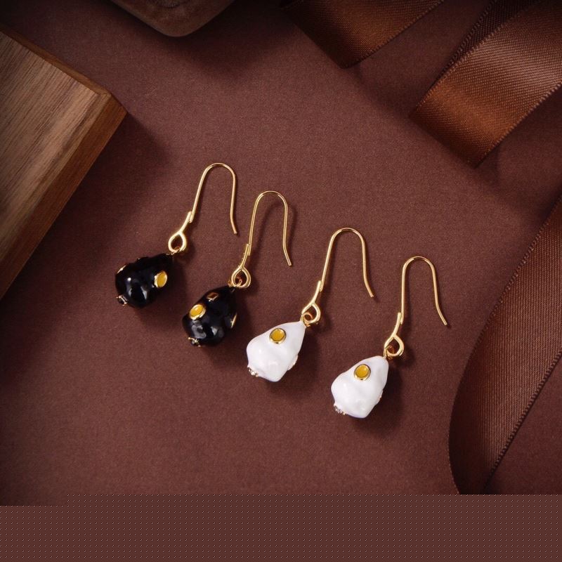 Bo*te*ga venenta earrings